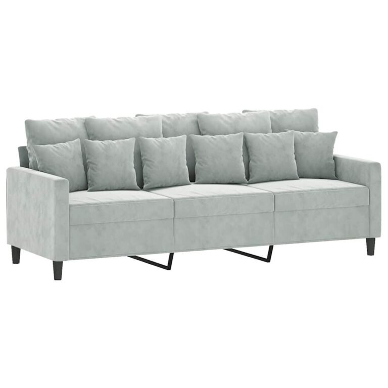 Sofa – šviesiai pilka spalva